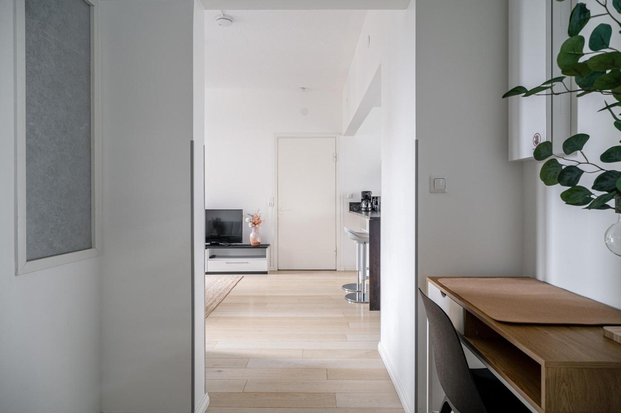 טמפרה "Penthouse" - Renovated 1Br Apt With Sauna & 60M2 Private Terrace, Hosted By 2Ndhomes מראה חיצוני תמונה